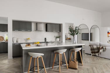 Photo of Carmelle 31A