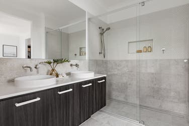 Photo of Eva 217-S23