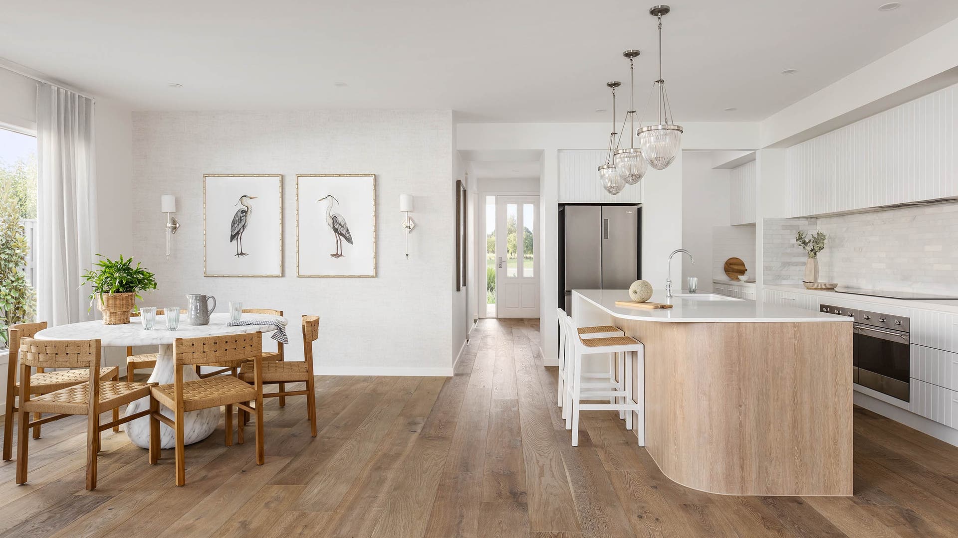 A modrern kitchen design for a single storey home