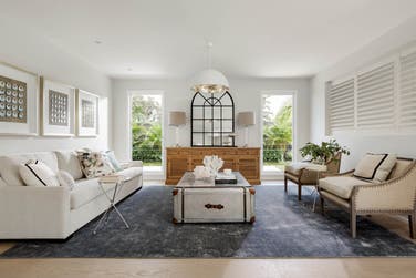 Photo of Trinity 390-D42