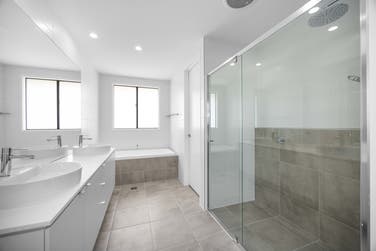 Photo of Morocco 329-D35