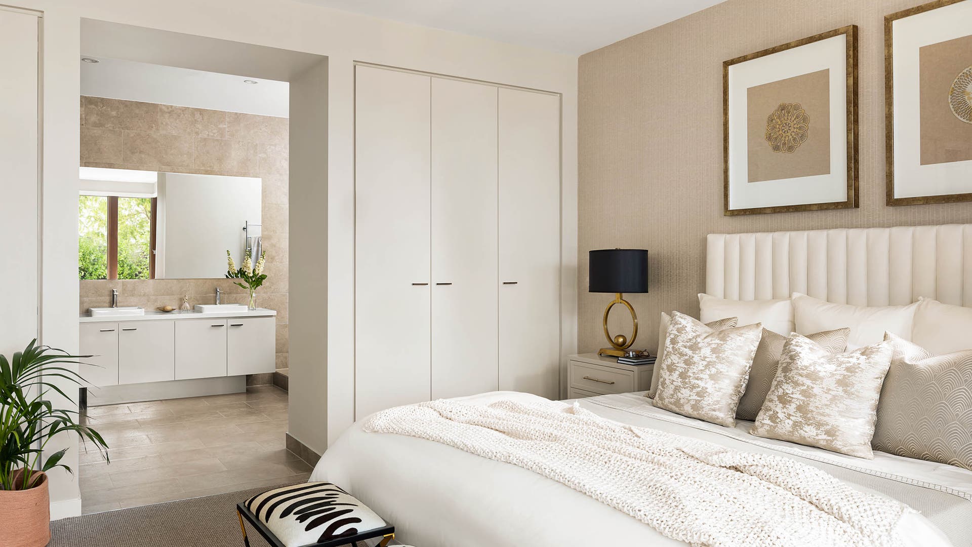 Amalfi 33A master bedoom with ensuite