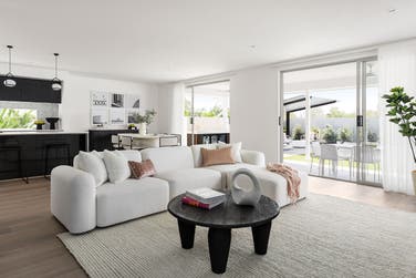 Photo of Stella 343-D37