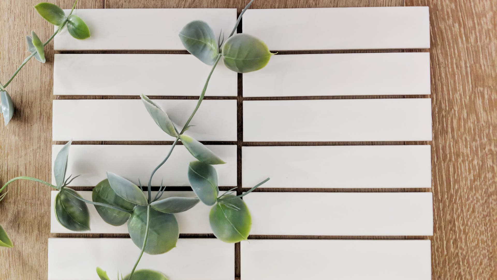 Horizontal and stacked subway tiles