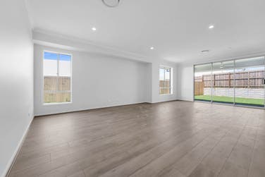 Photo of Chester 236-S25