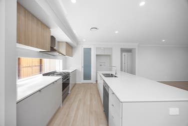 Photo of Berlin 322-D35