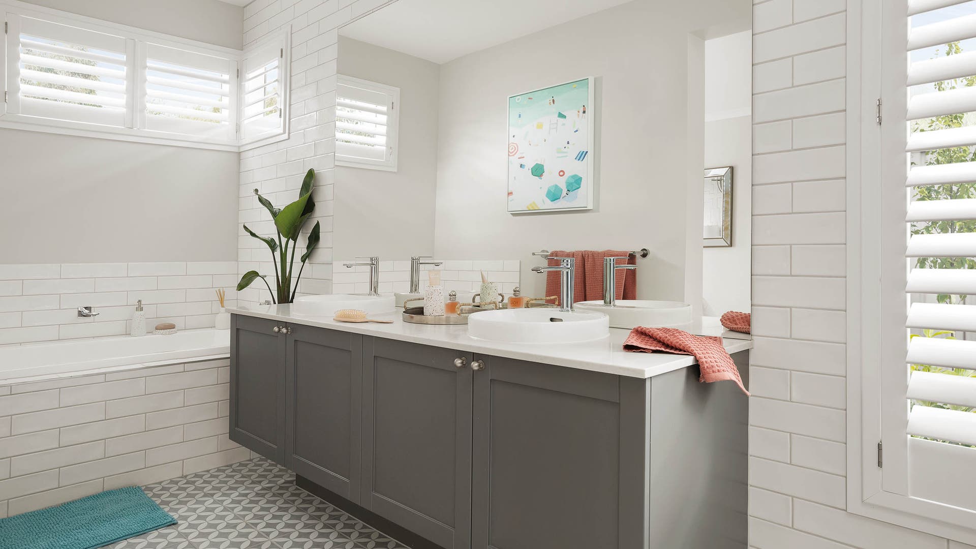 Panama 28 ensuite on display in Lara