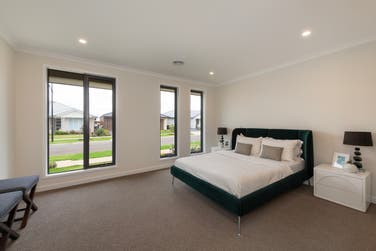 Photo of Landon 251-S27