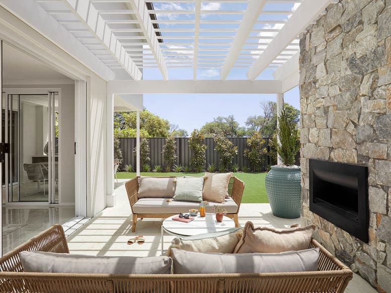 Henley Ashbury 34 Alfresco