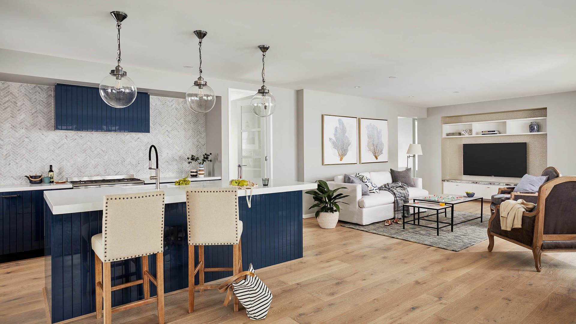 Carmelle 28 on display at Berwick with engineered timber flooring throughout