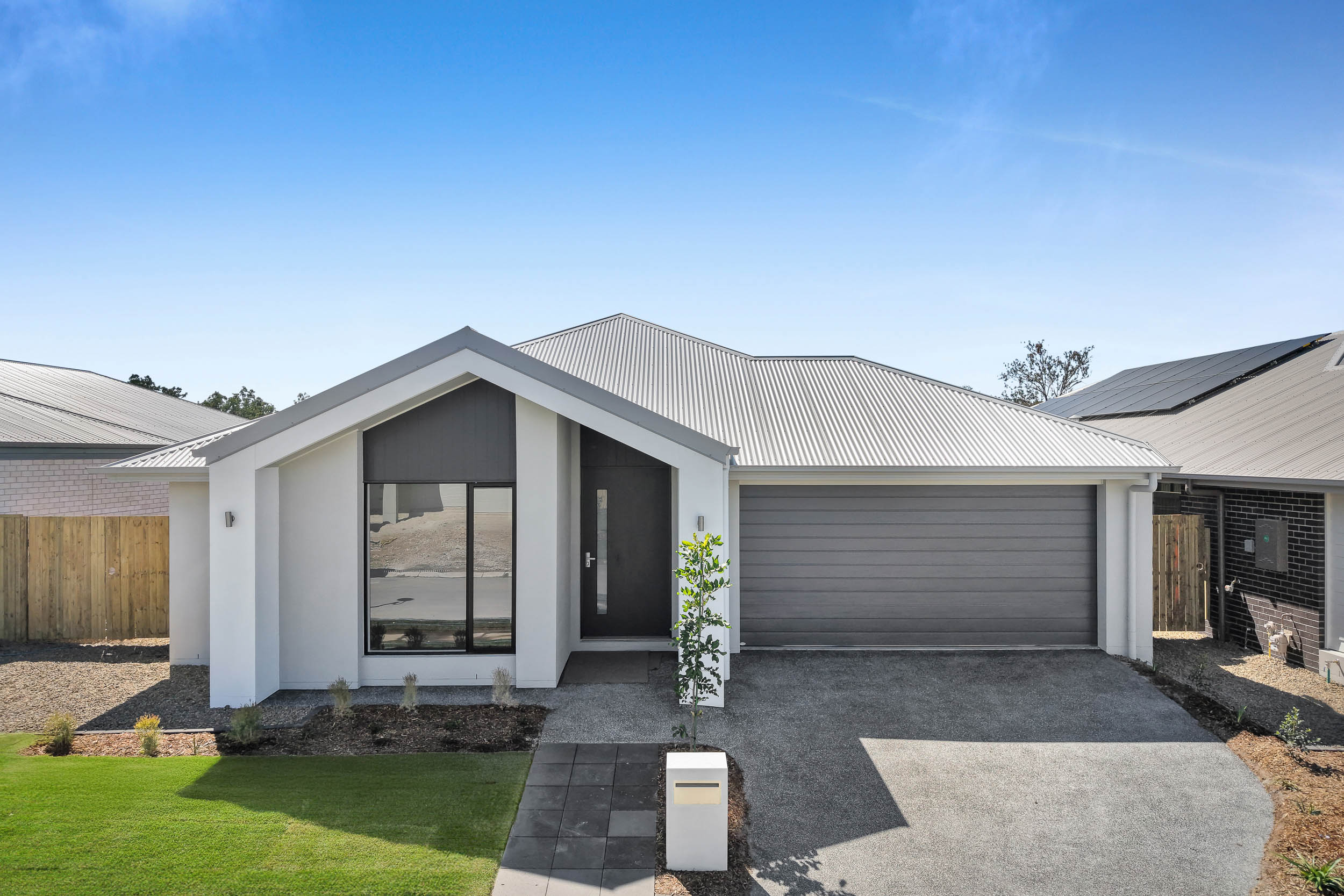 16 Moorland Way, Deebing Heights - Image 1