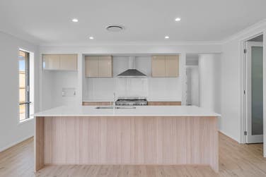 Photo of Mia 249-S27