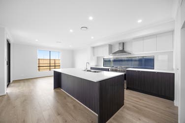 Photo of Morocco 329-D35