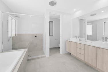 Photo of Abington 345-D37