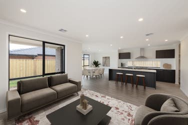 Photo of Evan 301-D32