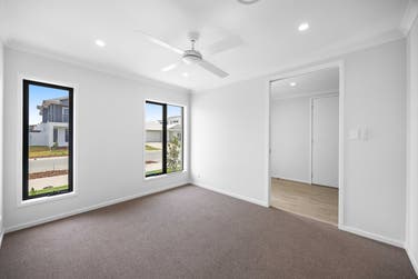 Photo of Morocco 329-D35