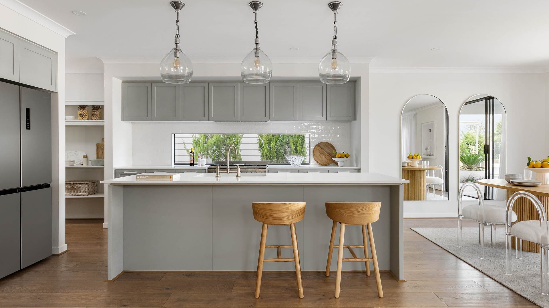 VIC-Clyde-North-Lyla-352-D38-Kitchen-02-2500x1667.jpg
