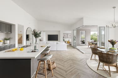 Photo of Carmelle 31A