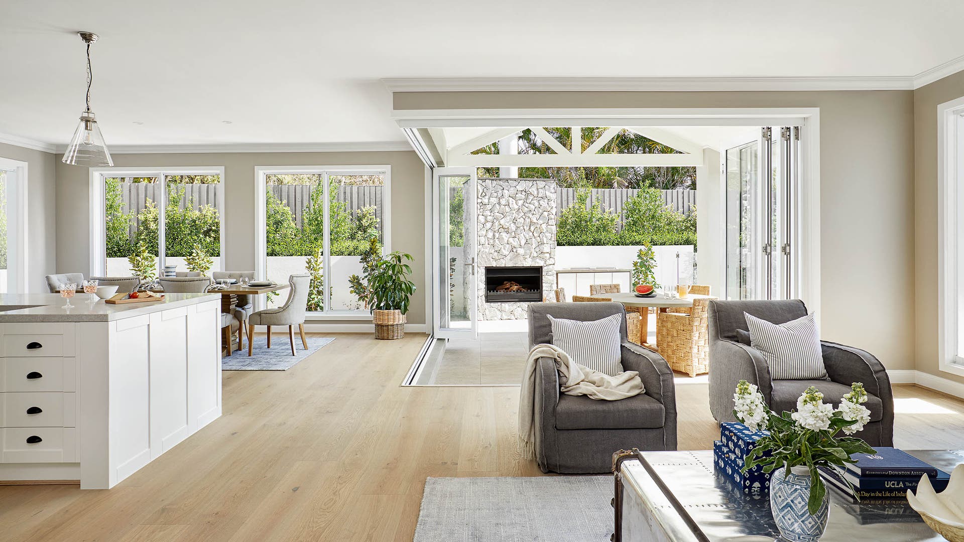 Open plan hamptons style home with intergrated alfresco