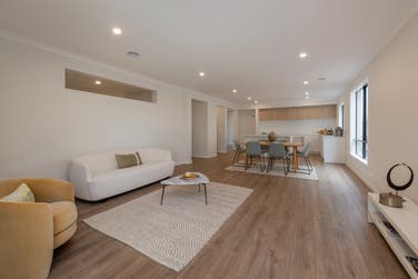 Photo of Landon 251-S27