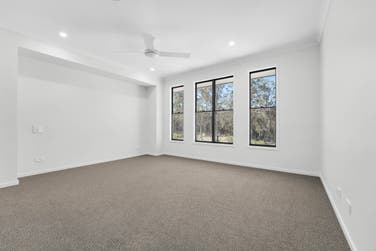 Photo of Valentine 278-D30