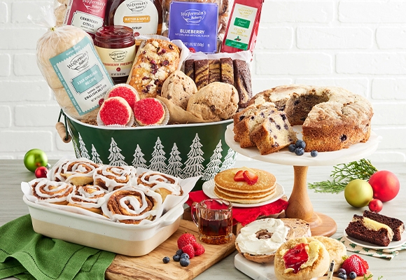 Explore Christmas Baskets & Boxes