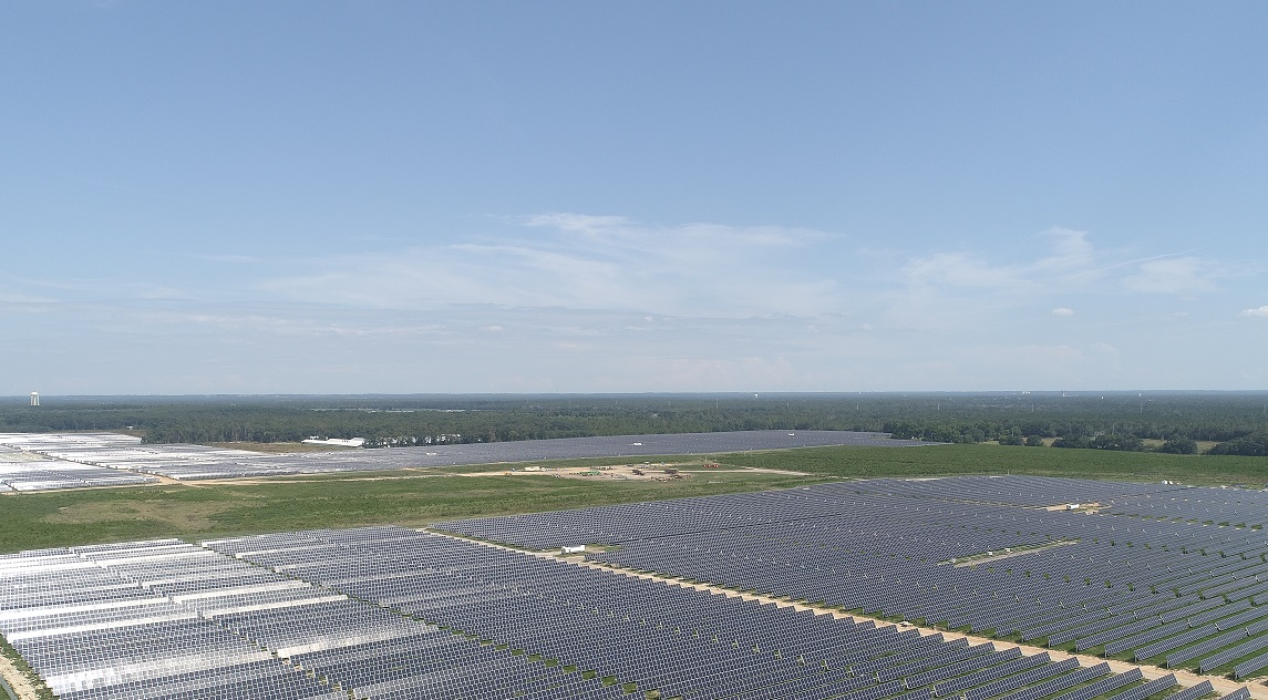 Southern-Oak-Solar-Blue-Sky_cropped.jpg