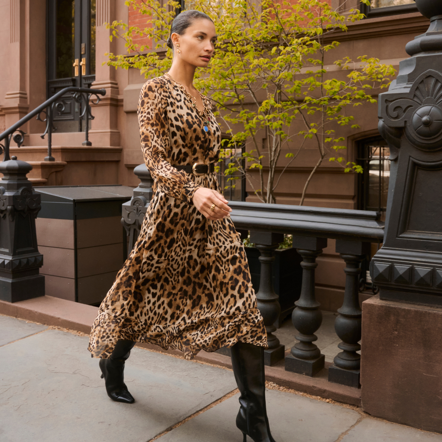 what to wear with a line dress Is an A-Line & How Do You Style Them? Millennium Collection Vintage 90s Here to serve you size:M roaring 20s