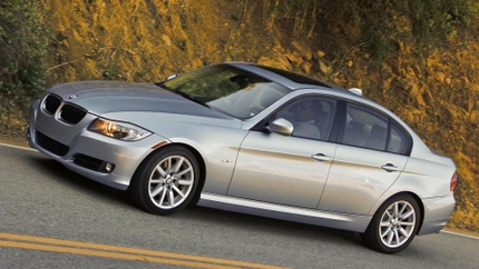 How To Replace The Valve Cover Gasket On A BMW N51/N52N (328i, X3, X5, & More)