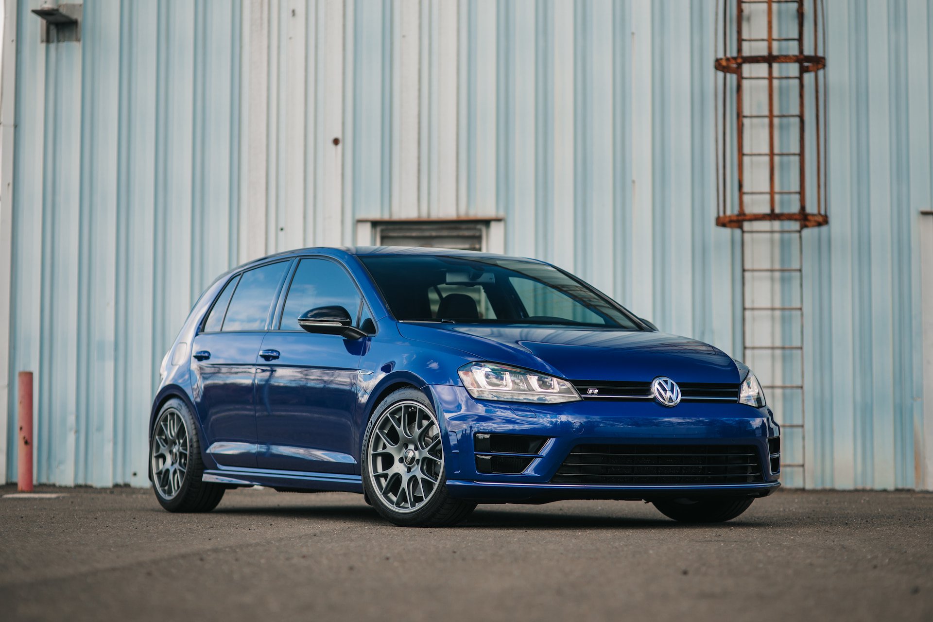 FCPEuro_Mk7_Golf_R_Front_Three_Quarter_Buyers_Guide