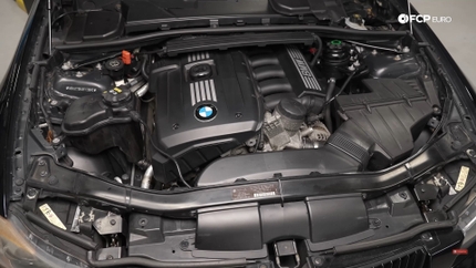 What's Under The Hood? A Beginner's Look Into A Car's Engine Bay