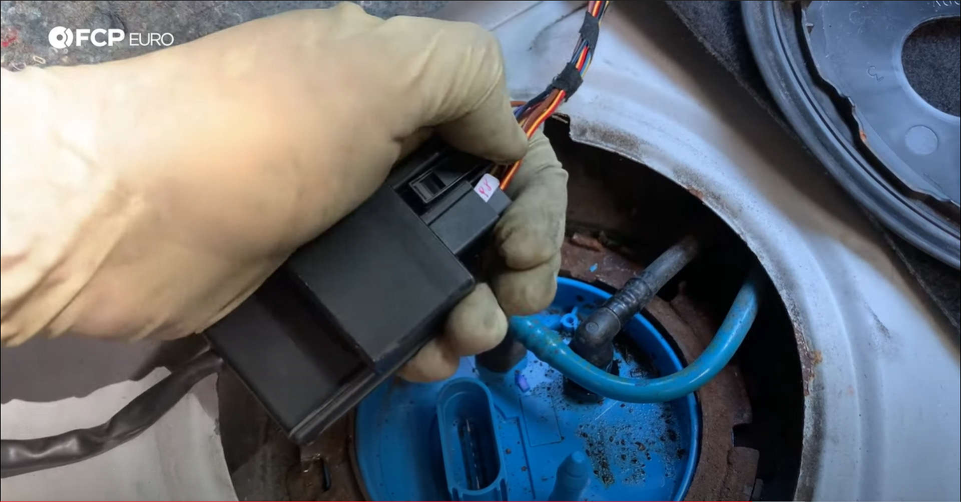 DIY VW GTI Fuel Pump removing the fuel pump controller
