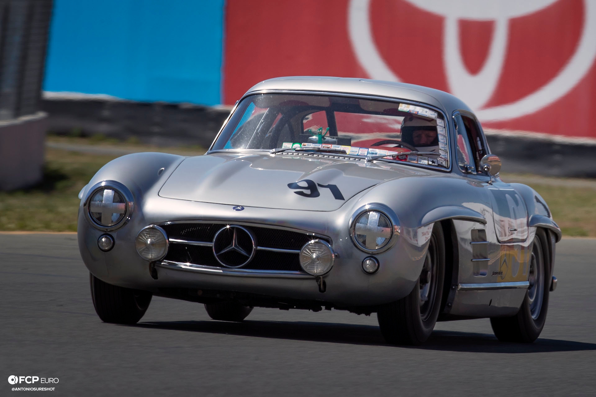 club グリルバッジ 300SL Benz わぁ