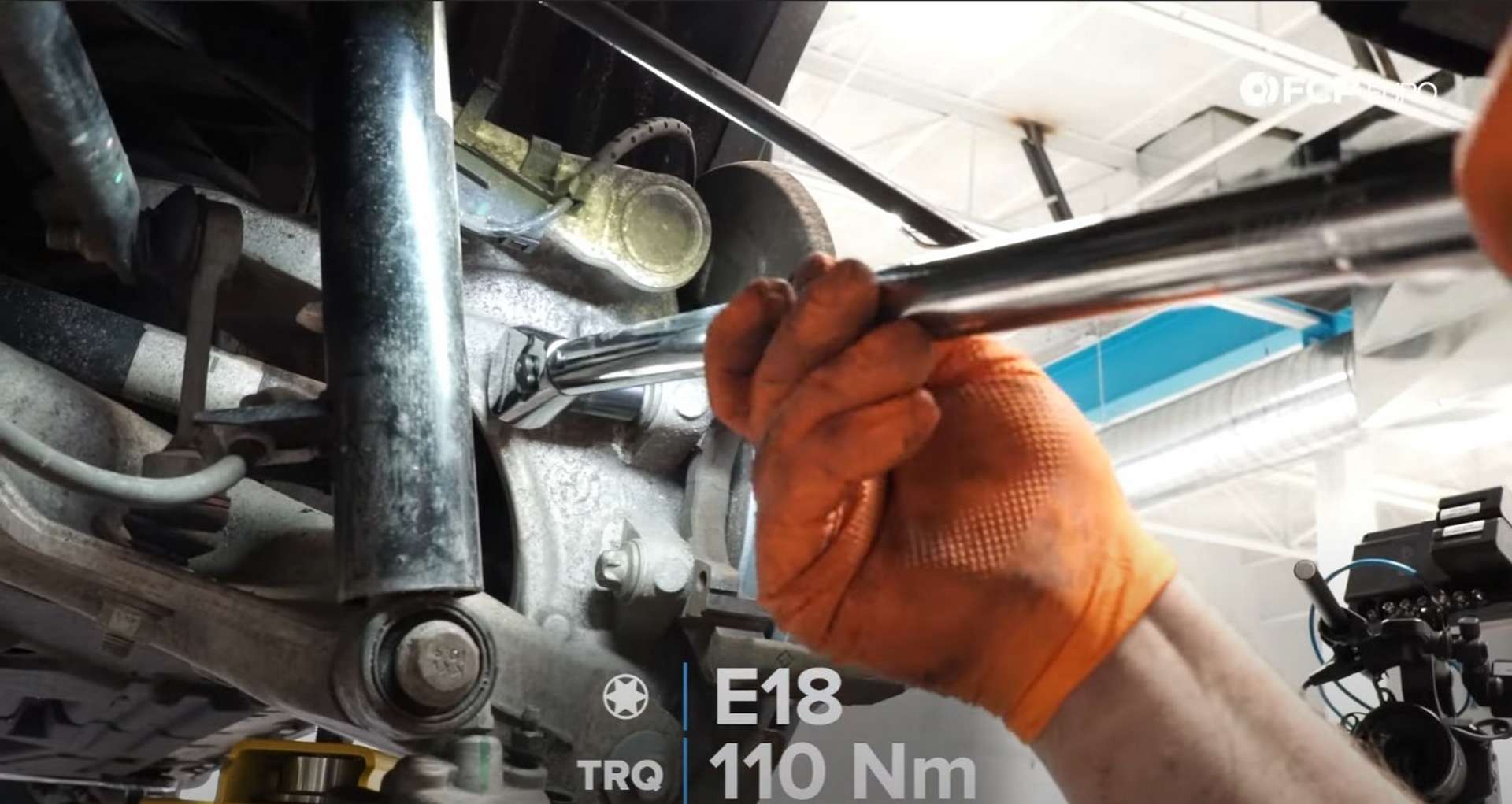 DIY BMW F15 X5 F16 X6 Brake Service torquing the caliper bracket bolts