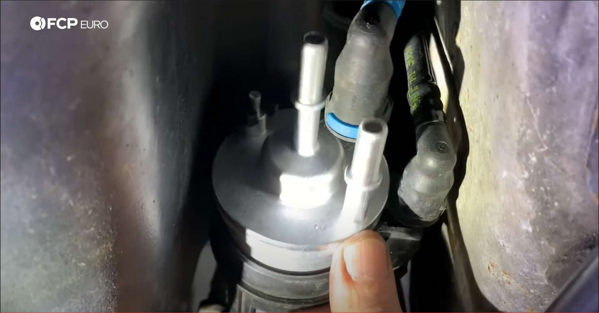 DIY VW GTI Fuel Pump properly aligned fuel filter