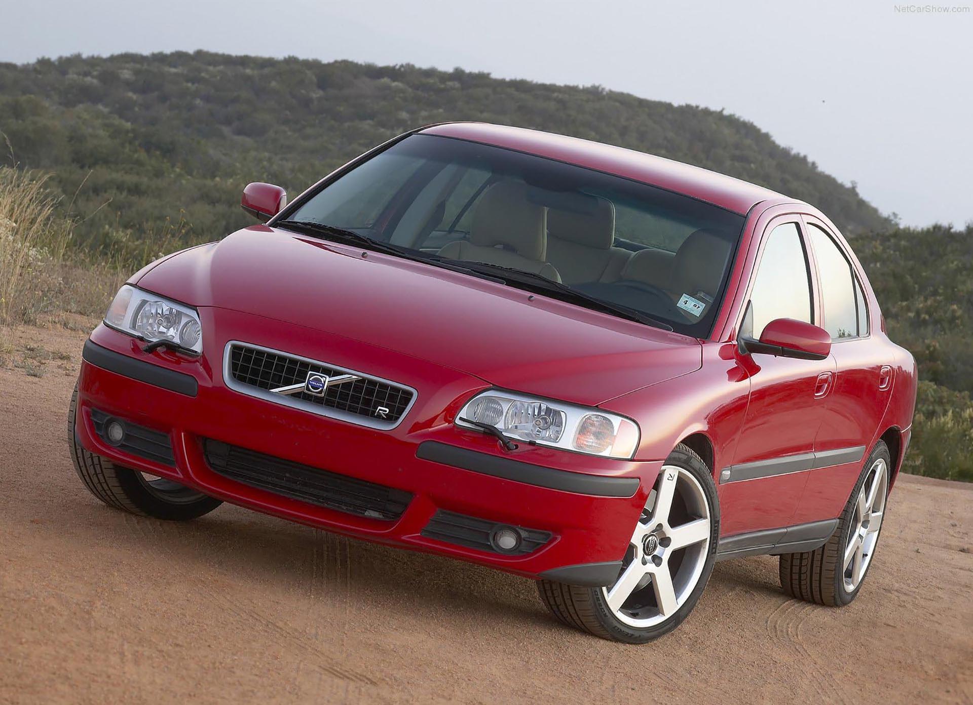 04_Volvo S60 R front