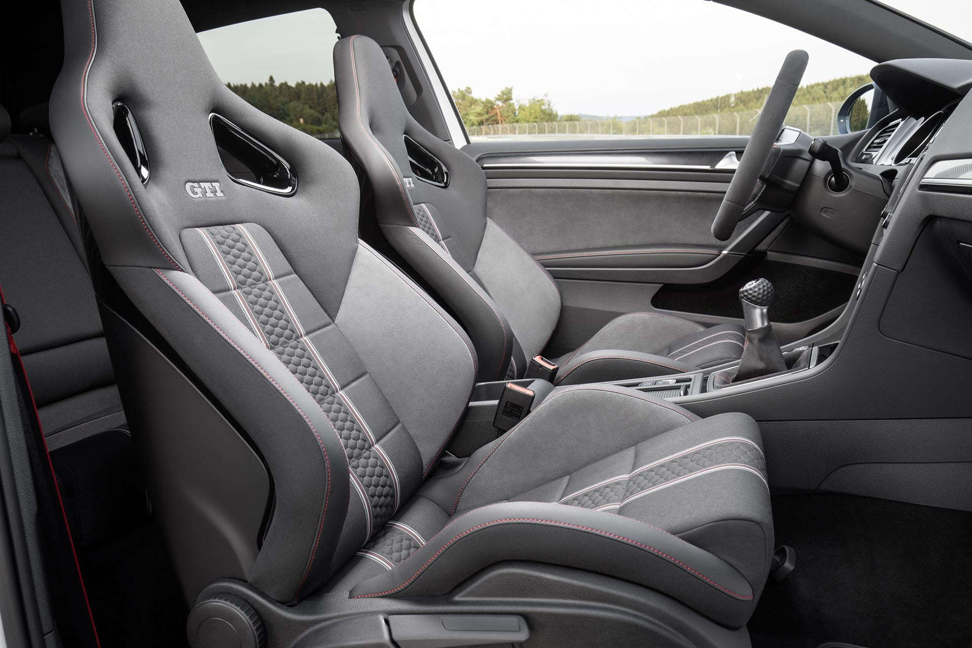 Volkswagen Mk7 GTI Clubsport  Interior Recaro Seats