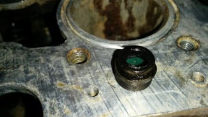 Here's Why Your 5-Cylinder Volvo Burns Oil