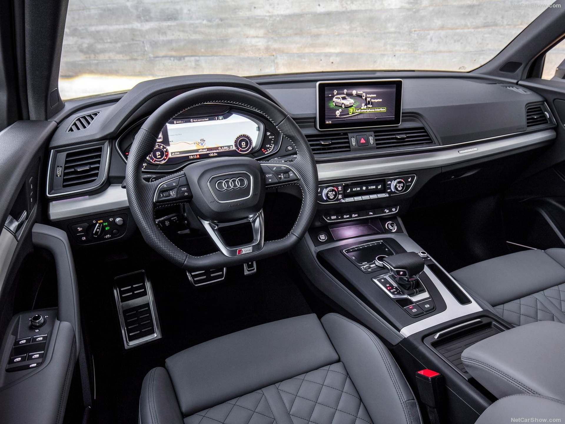 Audi-Q5-2017-1280-87a918c743f4df8fa881e09be8c0db505f.jpg