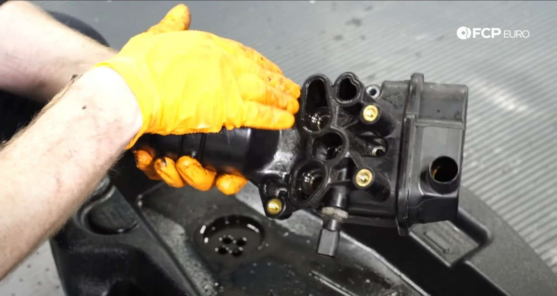 How To Replace A Mk5 Volkswagen GTI Oil Filter Housing (VW FSI EA113