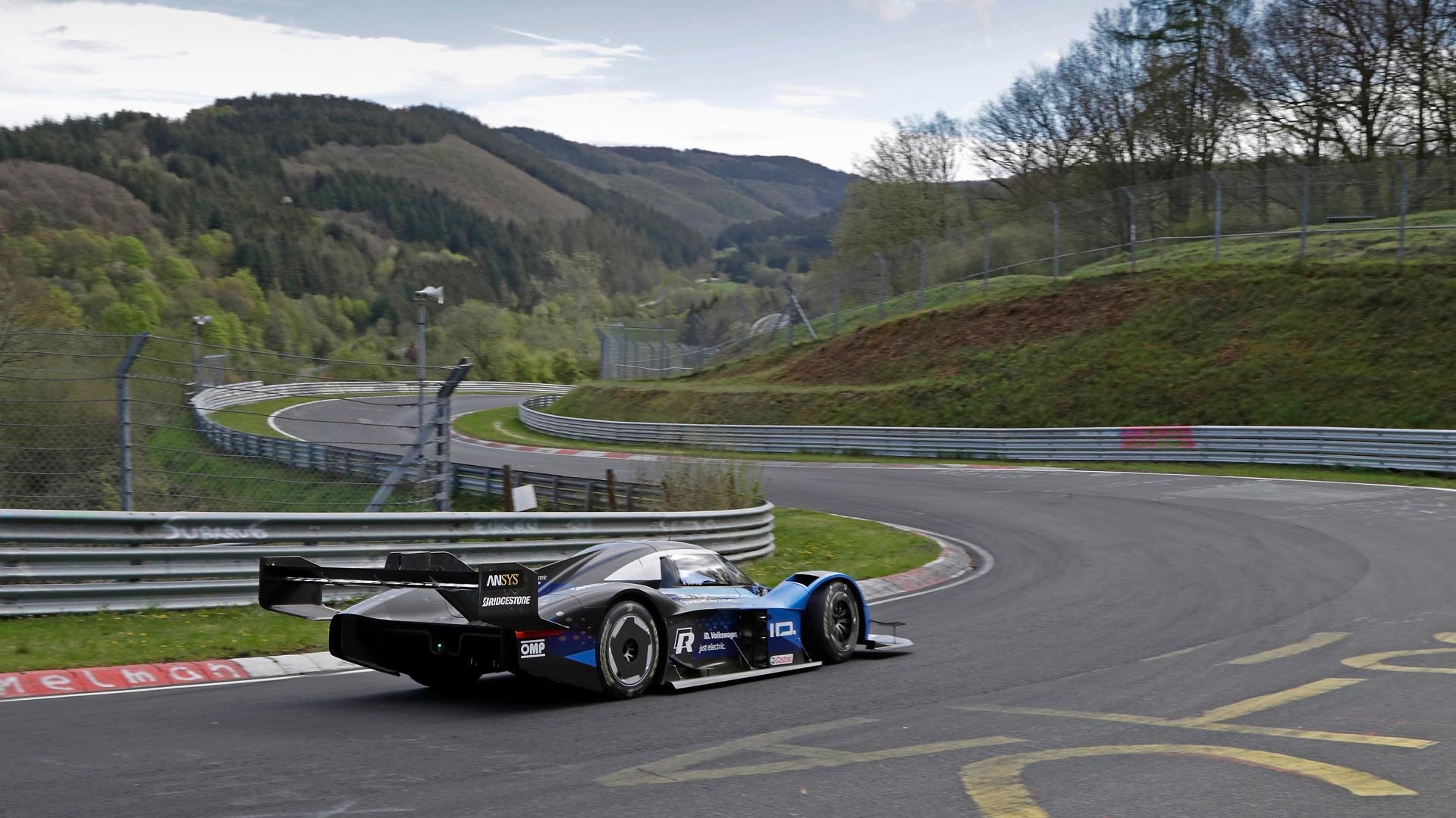 VW ID. R Nurburgring Nordschleife Lap Record Test