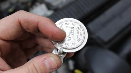 Replacing Spark Plugs on a T5 P1 Volvo