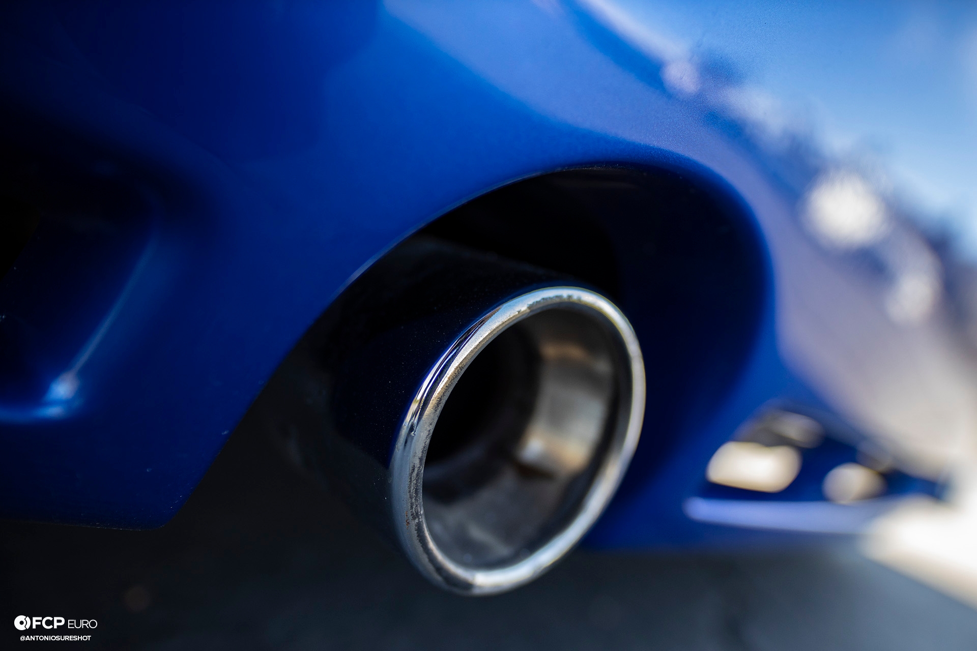MK4 Volkswagen Golf R32 Deep Blue Pearl Air Ride Exhaust