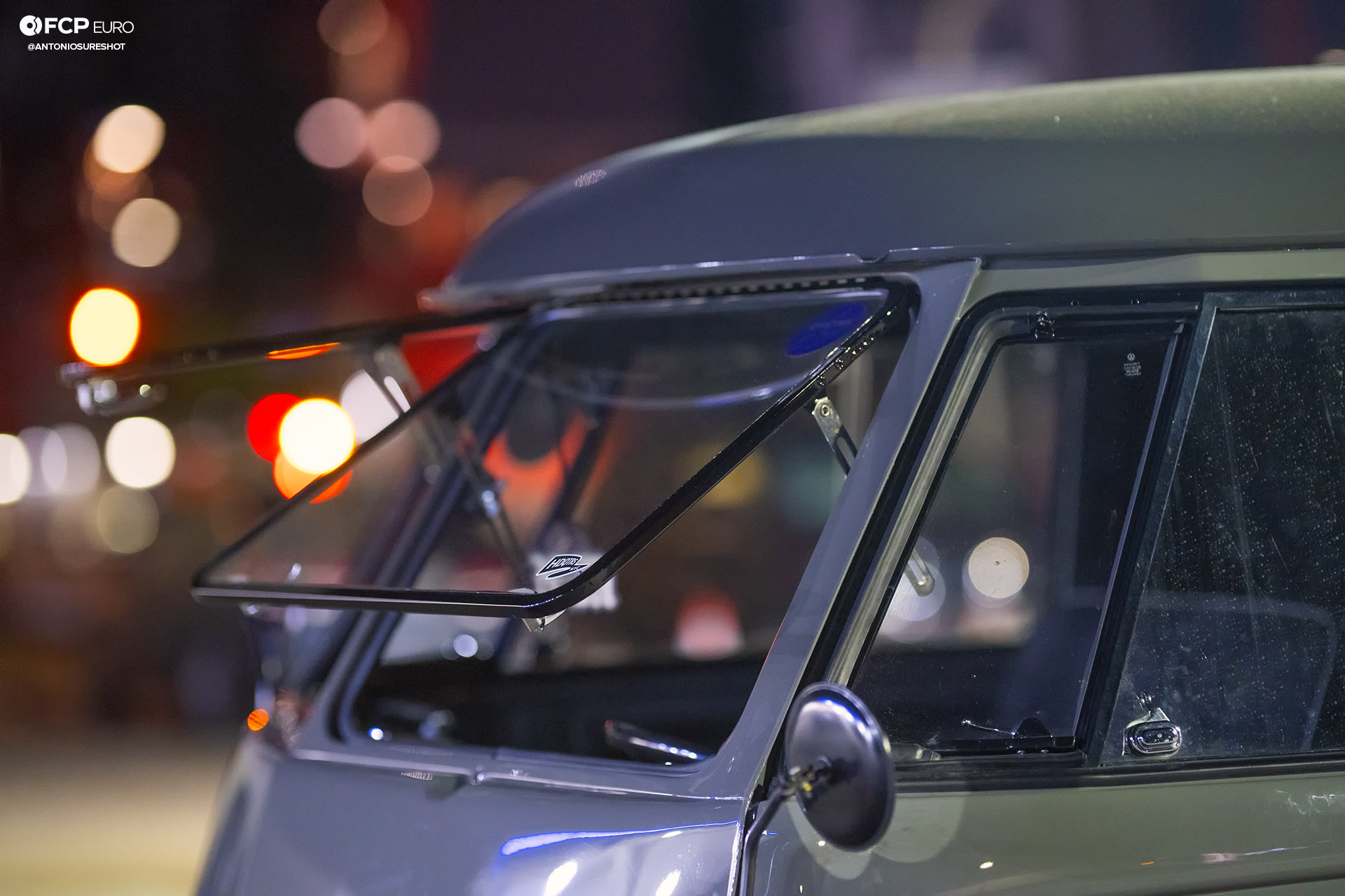 Vw Bus HDQTRS NYC A9A02288