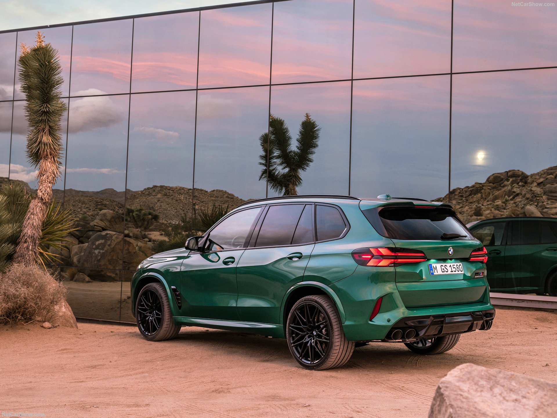 BMW-X5_M_Competition-2024-HD-c5240cde1bf96795dbda163e2b58c5936a4f34e40.jpg