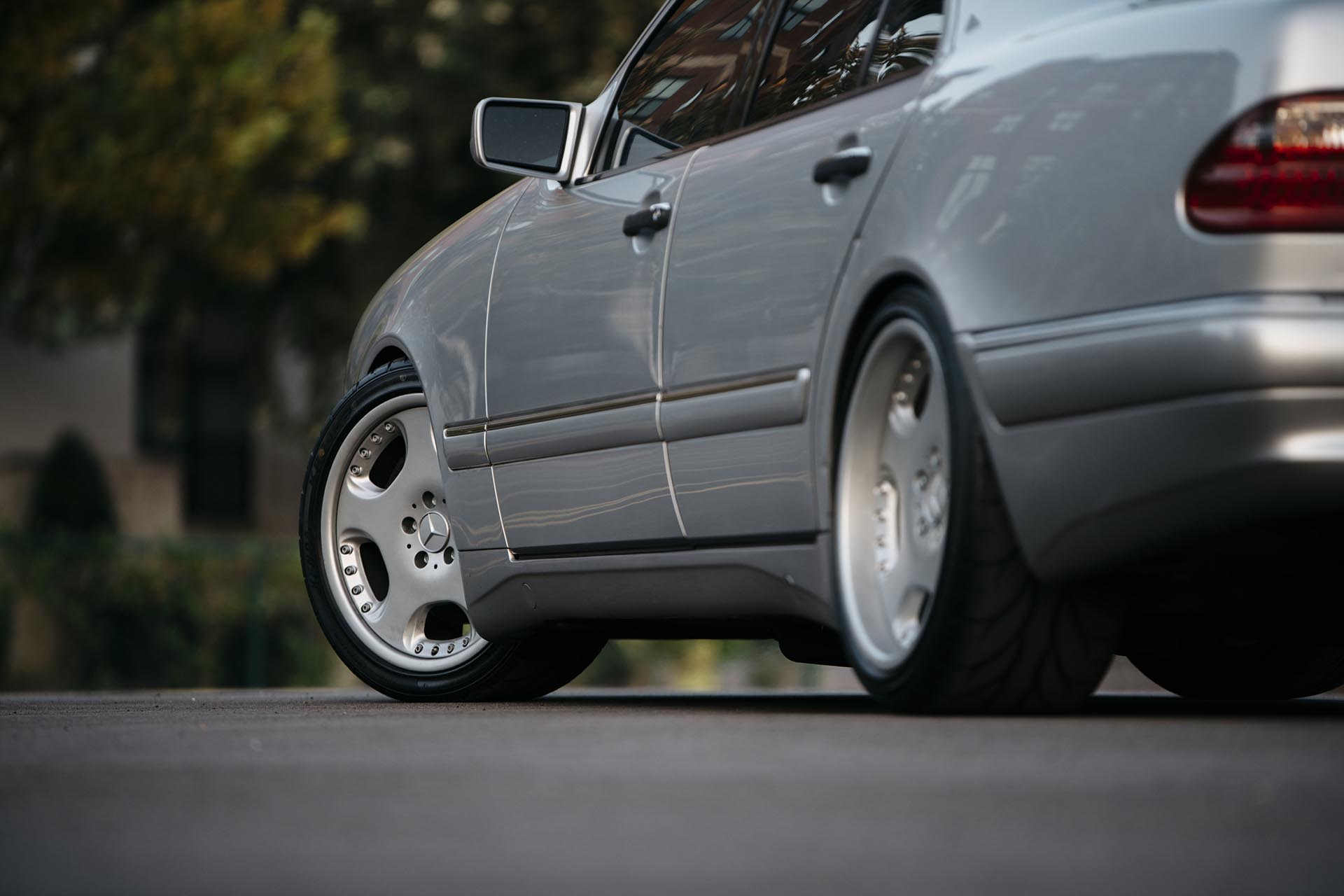 09_Mercedes-Benz E55 AMG manual swapped OZ wheels