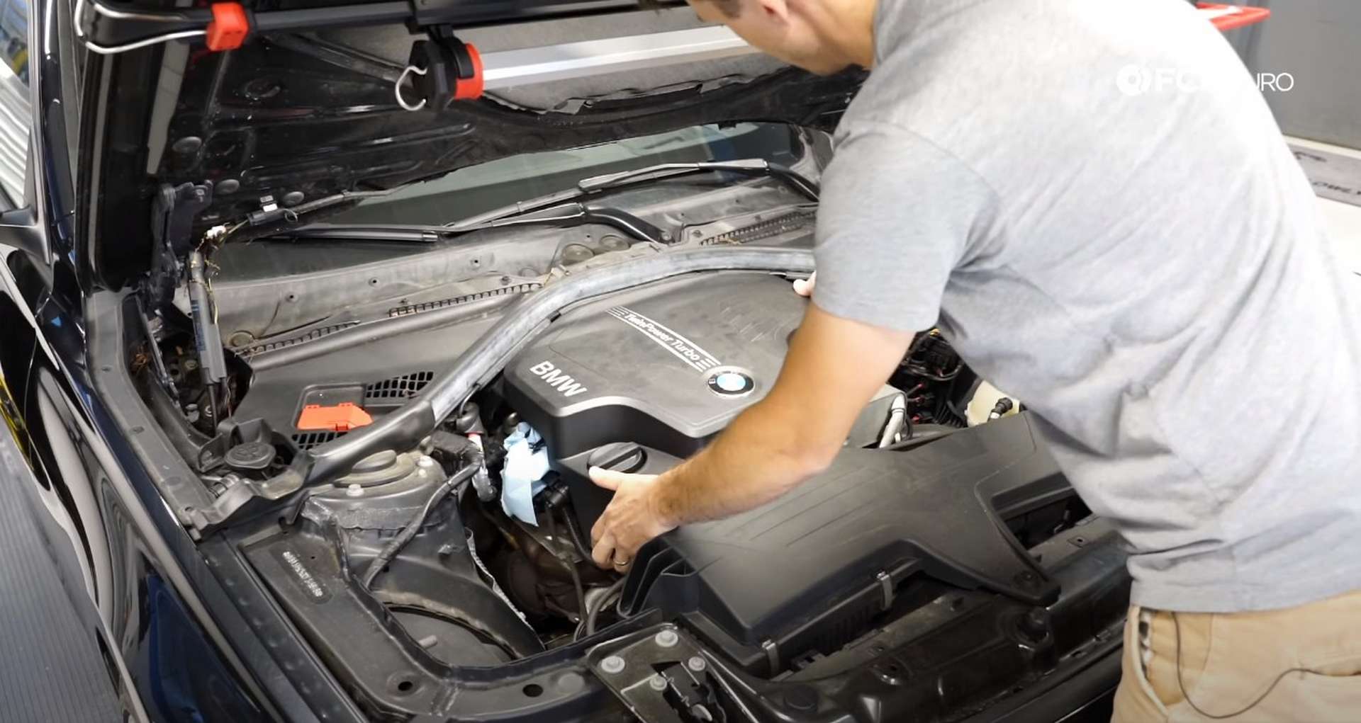 DIY BMW N20 Vacuum Pump removing the engine cover