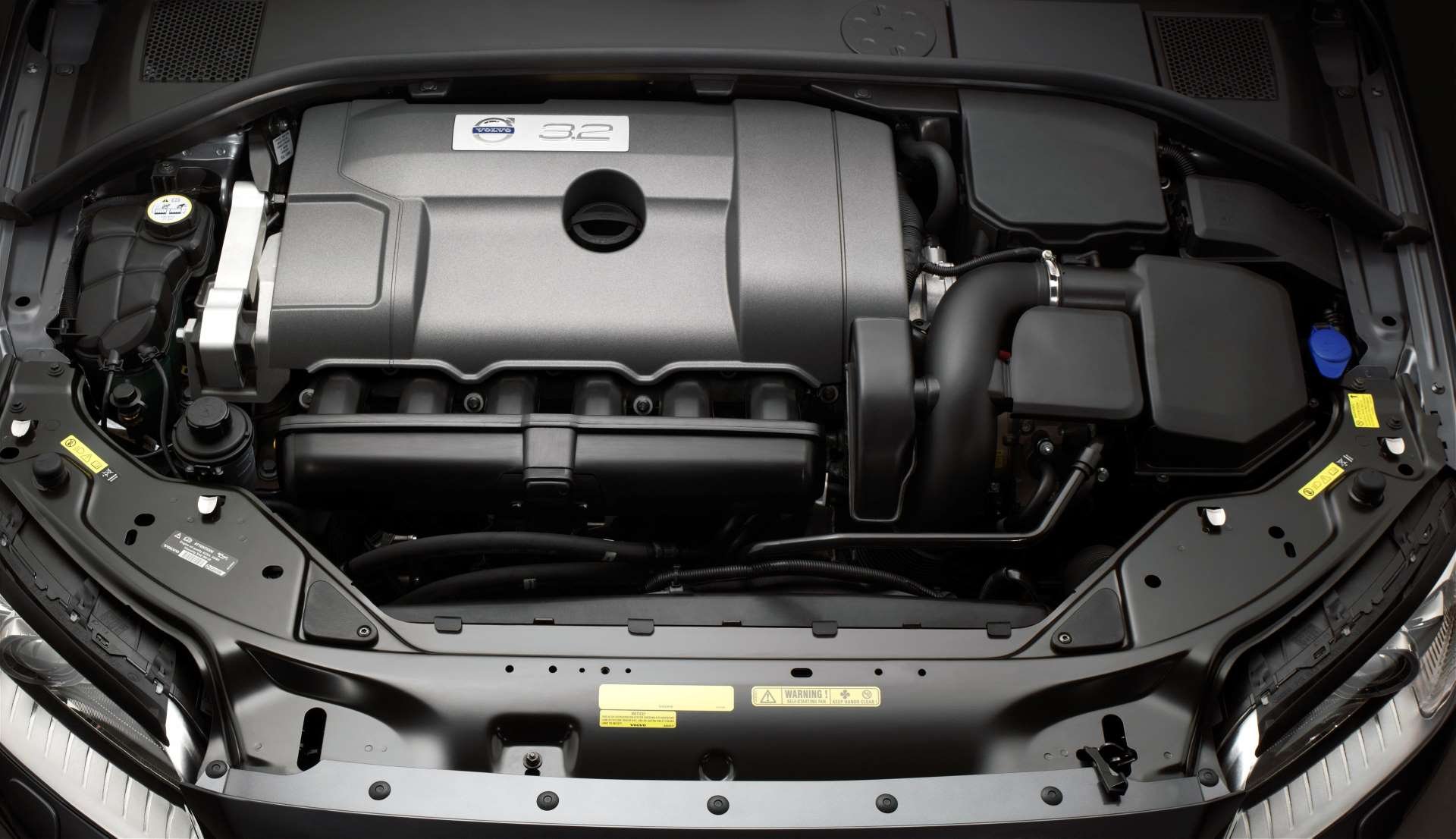 9678_Volvo_3_2-litre_6-cylinder_petrol