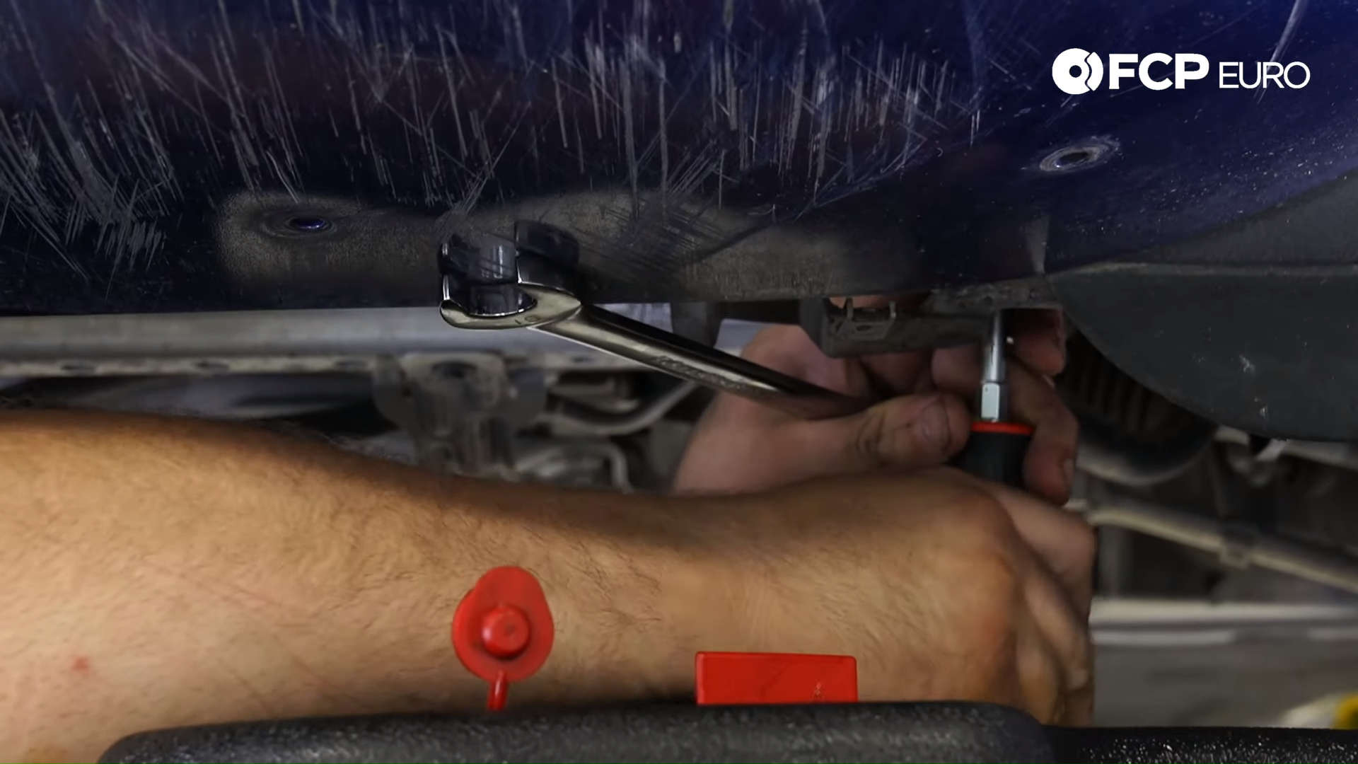 BMW N54 Water Pump Thermostat Replacement Radiator Drain Screw