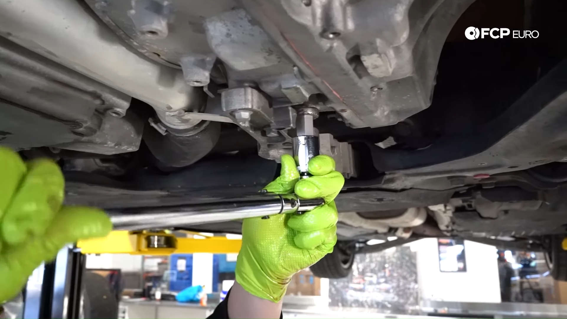 How To Service The Automatic Transmission On A Volvo P2, P3, & SPA